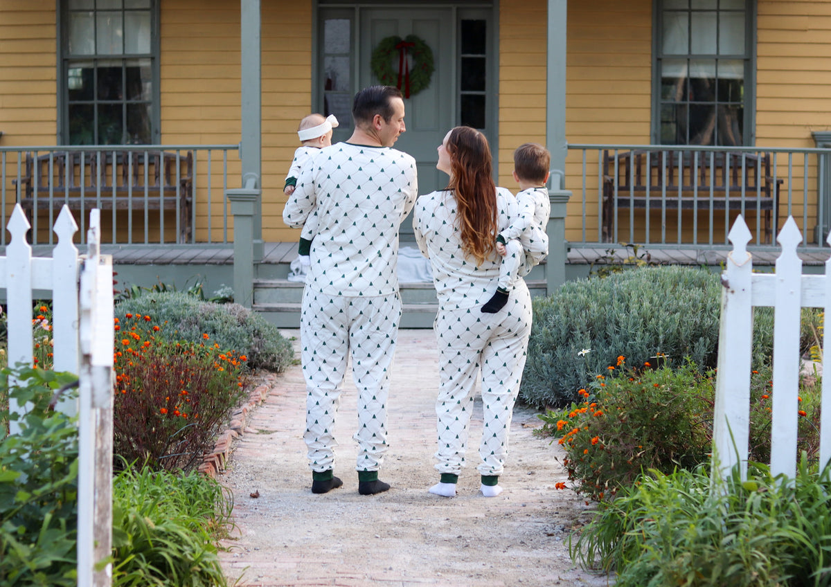 Cozy Evergreen Men Set