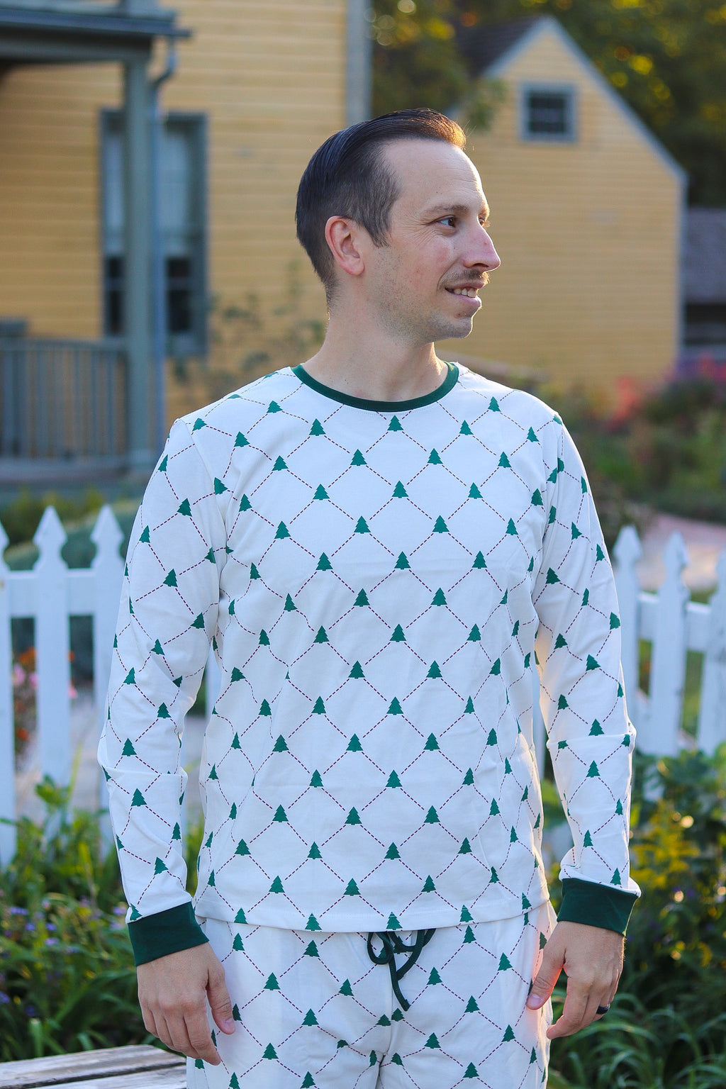 Cozy Evergreen Men Set