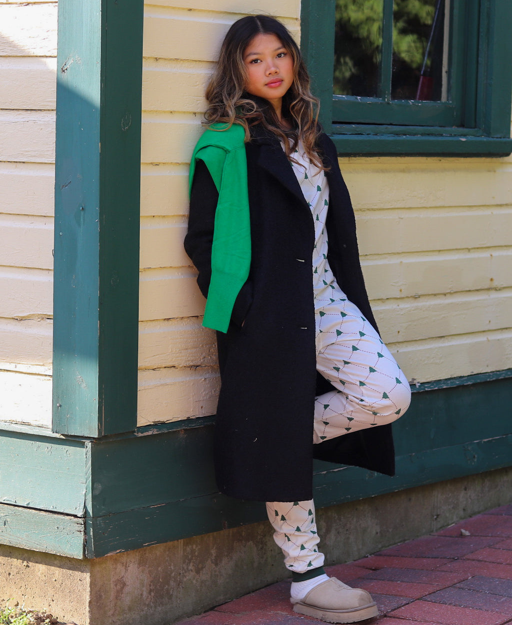Cozy Evergreen Women Set