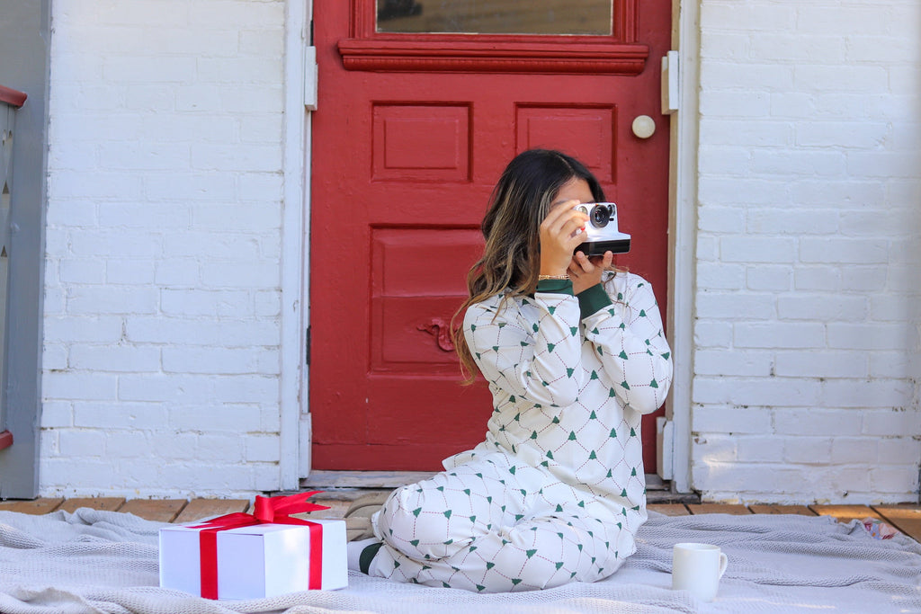 Cozy Evergreen Women Set