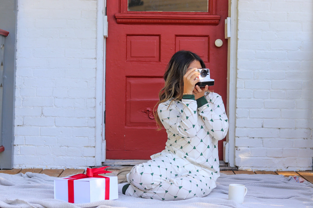 Cozy Evergreen Women Set